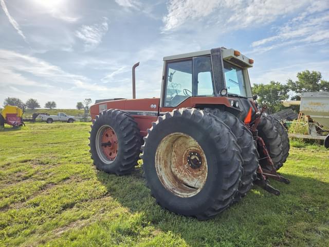 Image of International Harvester 3788 equipment image 4