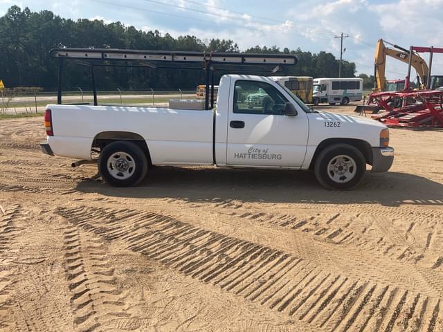 Image of GMC 1500 equipment image 3