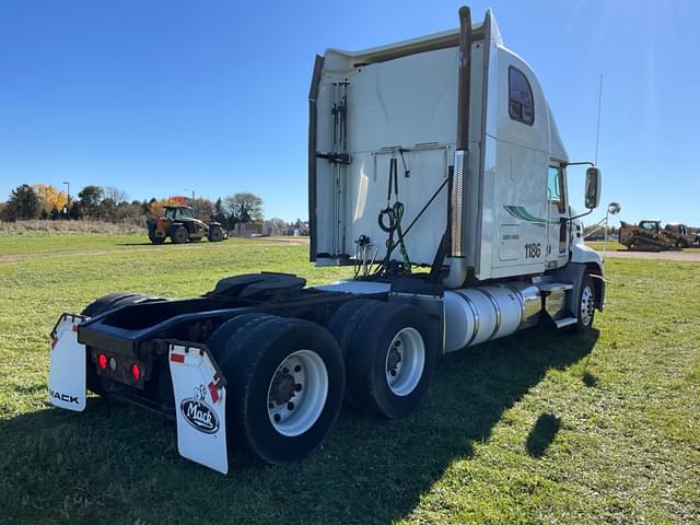 Image of Mack CXU equipment image 4