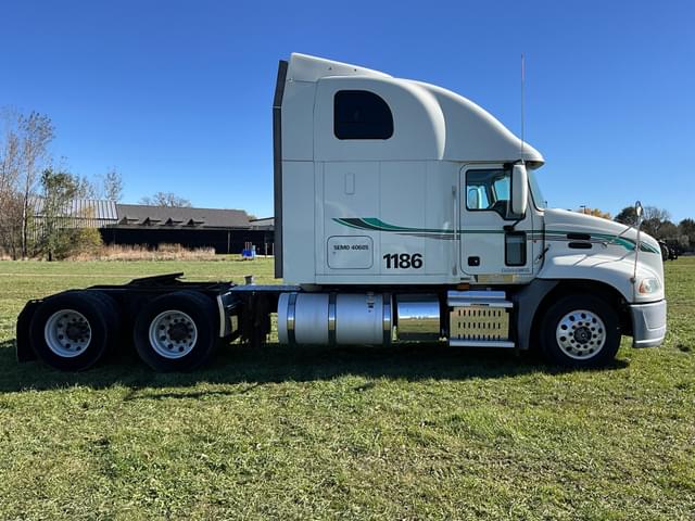 Image of Mack CXU equipment image 3