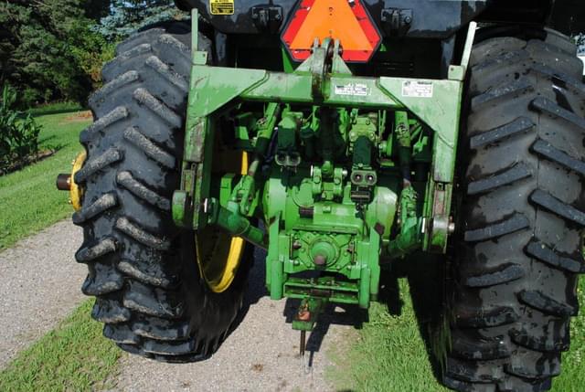Image of John Deere 4440 equipment image 4