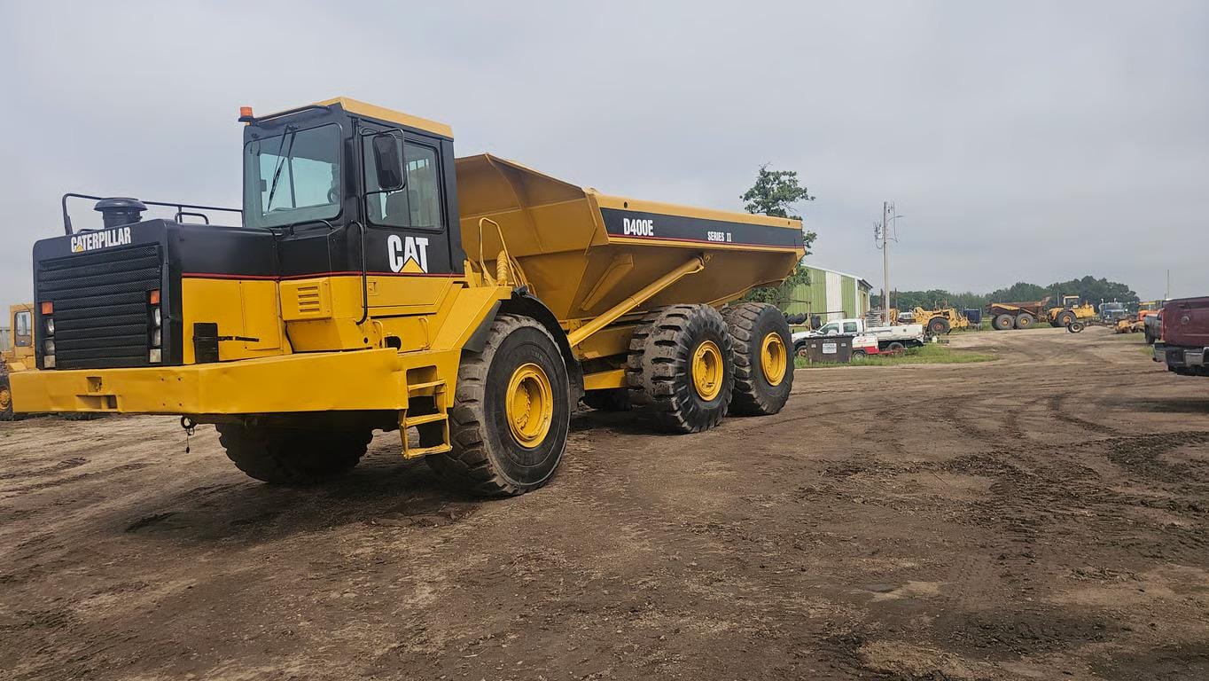 1999 Caterpillar D400E Series II Equipment Image0