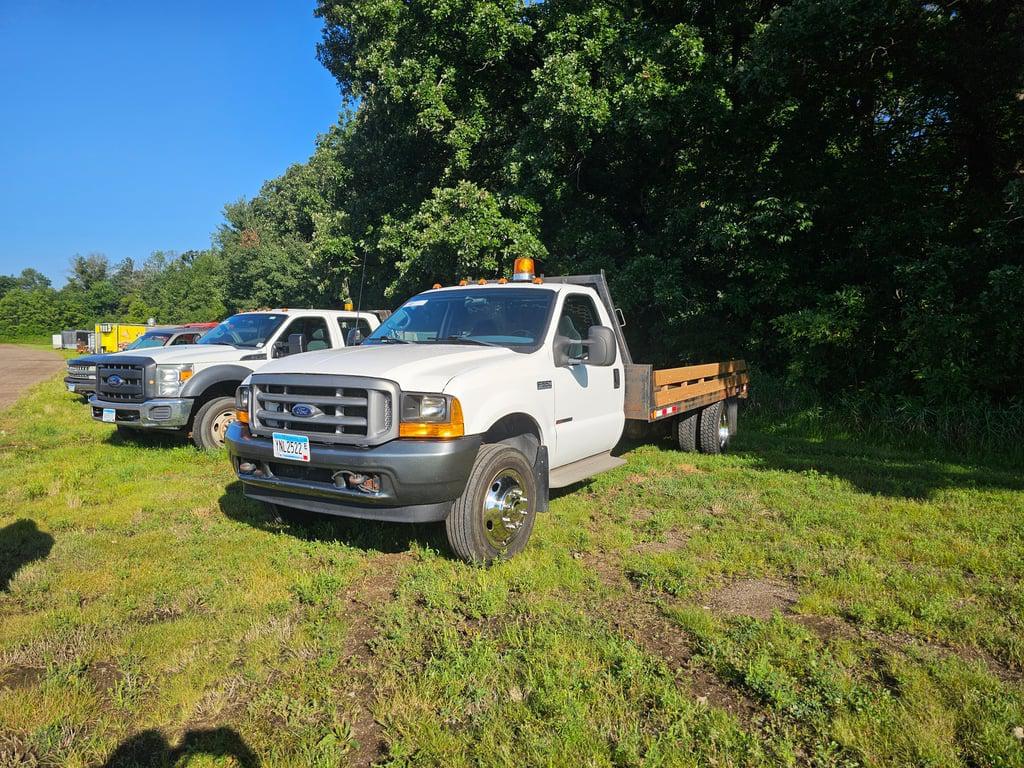 Image of Ford F-550 Primary image