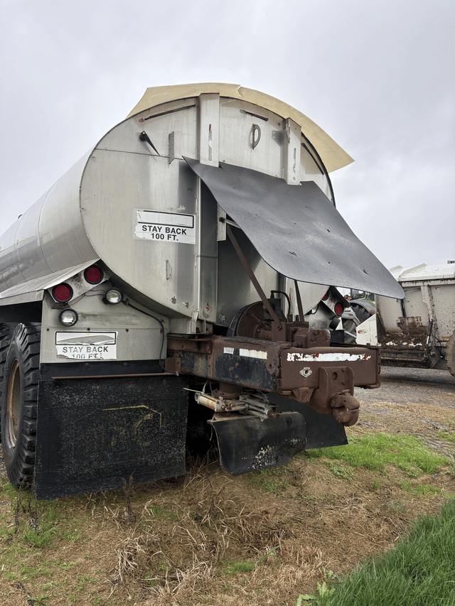 Image of International 2600 equipment image 3