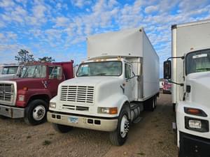 1999 International 8100 Image
