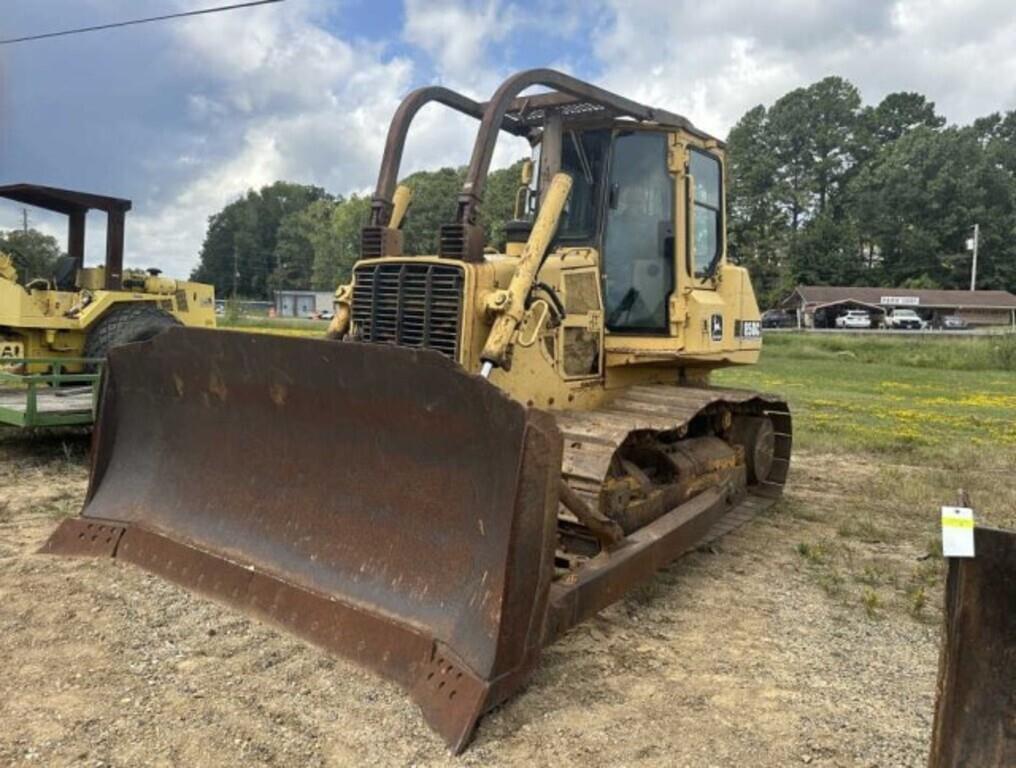 Image of John Deere 850C Primary image
