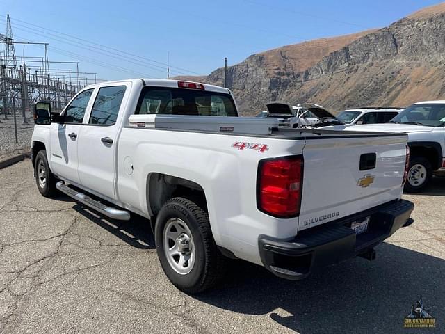 Image of Chevrolet Silverado equipment image 2