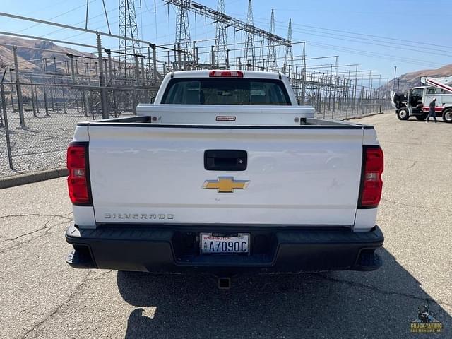 Image of Chevrolet Silverado equipment image 3