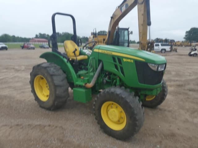 Image of John Deere 5045E equipment image 1