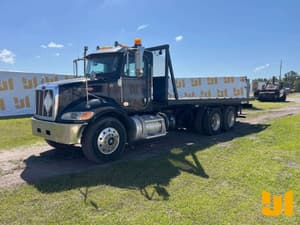 2015 Peterbilt 348 Image