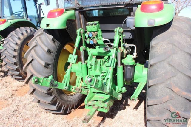 Image of John Deere 6115D equipment image 3