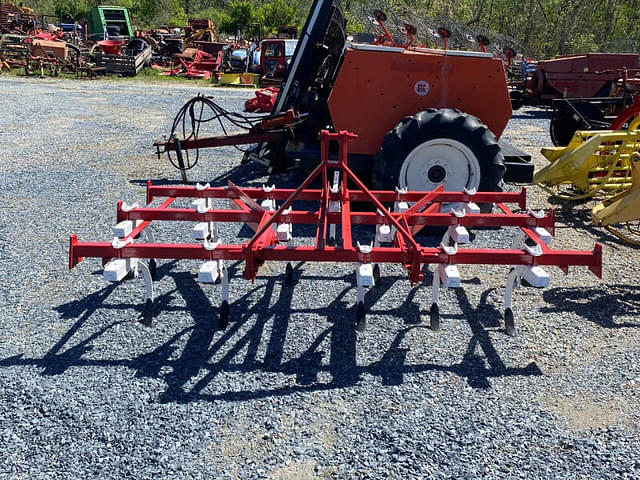 Image of International Harvester Undetermined equipment image 2