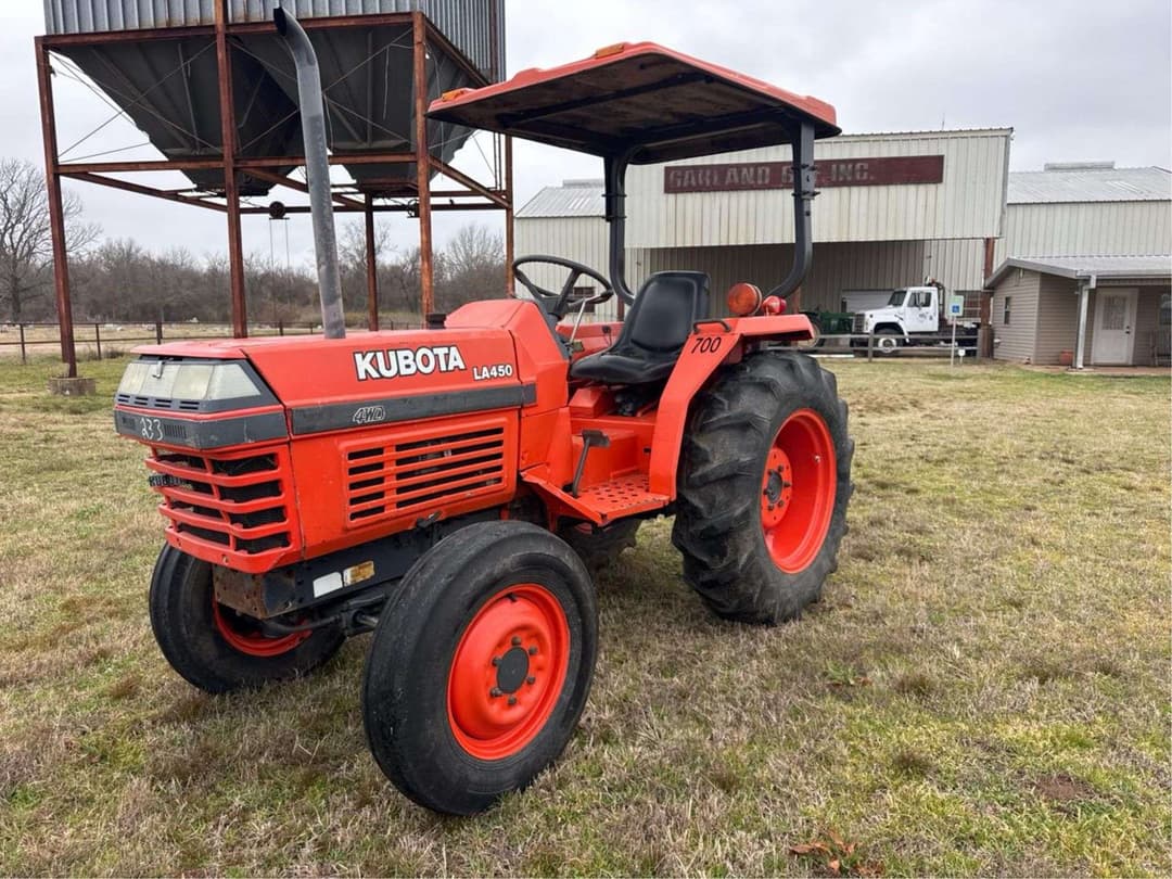 Image of Kubota L2950 Primary image