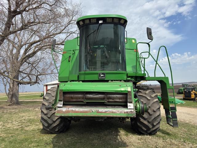 Image of John Deere 9600 equipment image 2