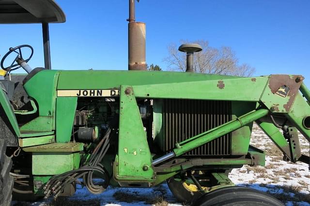 Image of John Deere 4240 equipment image 3