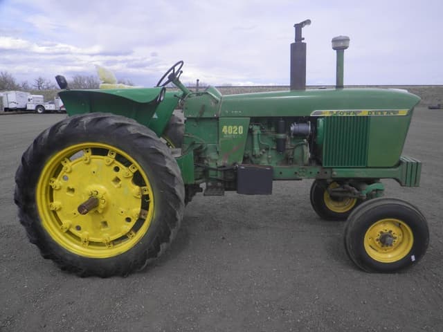 Image of John Deere 4020 equipment image 3