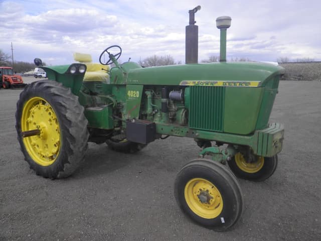 Image of John Deere 4020 equipment image 2