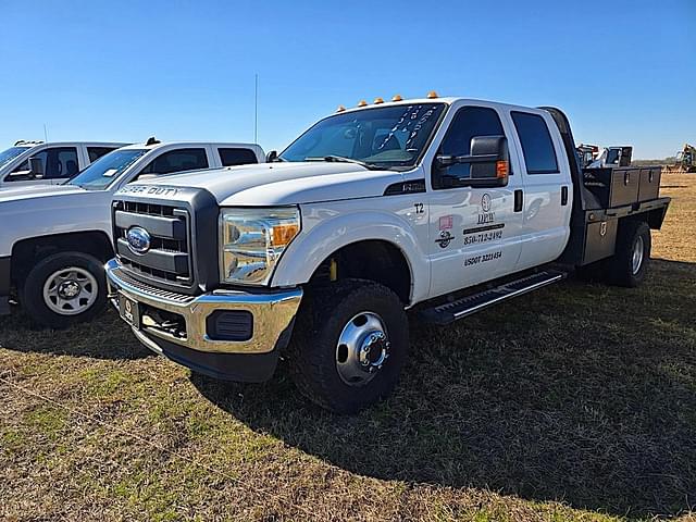 Image of Ford F-350 equipment image 1