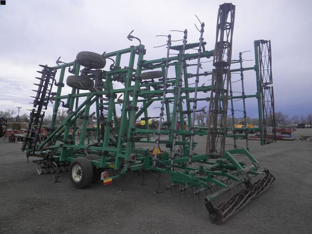 Image of Great Plains 8328 equipment image 2