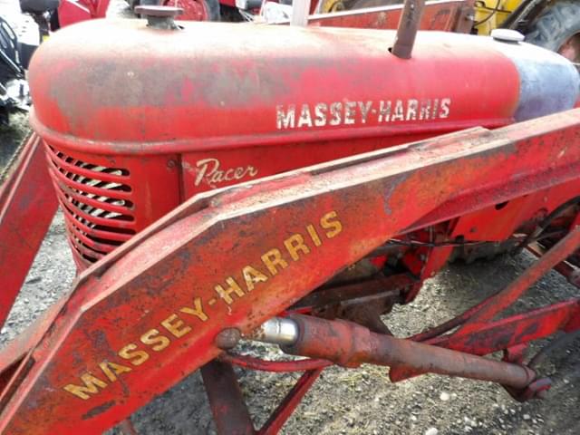 Image of Massey-Harris Pacer equipment image 3