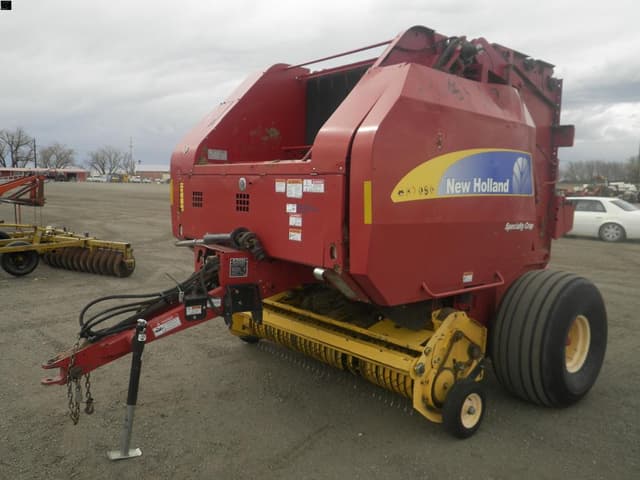 Image of New Holland BR7090 Specialty Crop equipment image 3