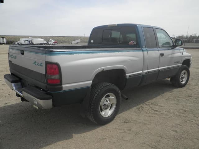 Image of Dodge Ram 1500 equipment image 4