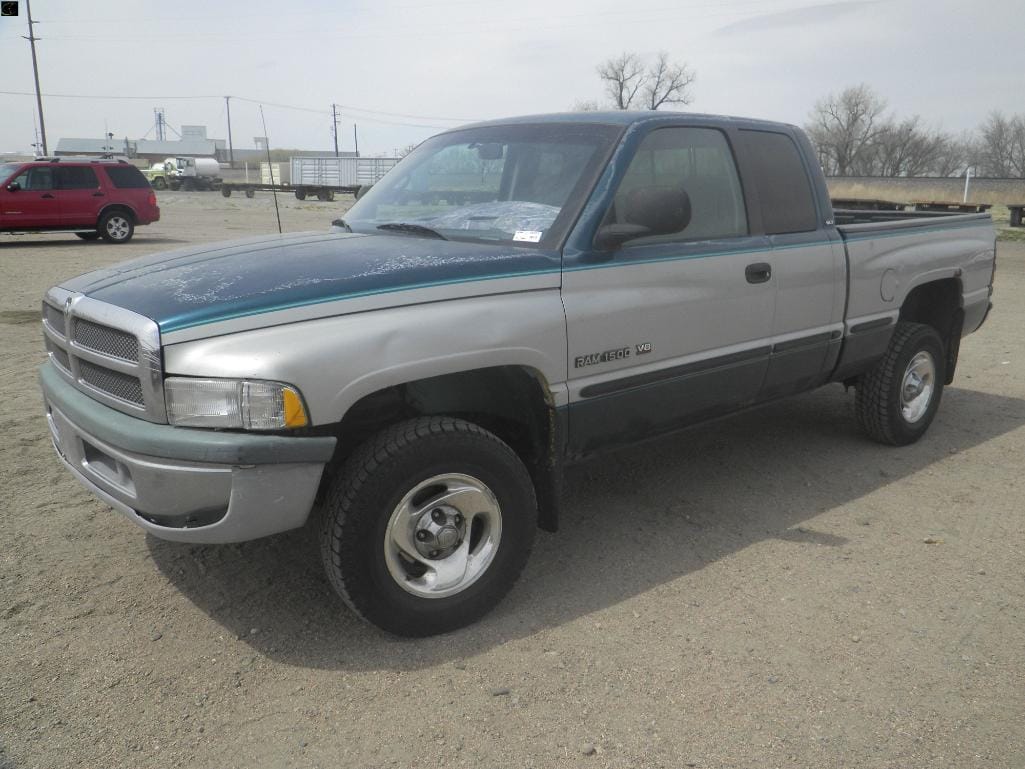 1998 Dodge Ram 1500 Equipment Image0