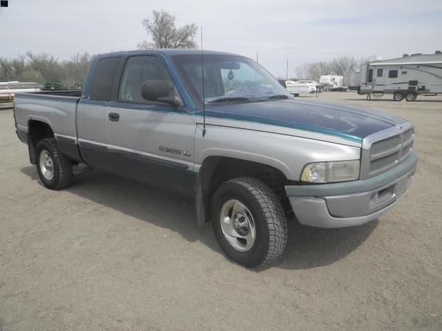 Image of Dodge Ram 1500 equipment image 2