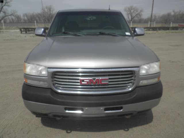 Image of GMC 2500HD equipment image 1