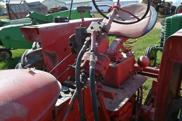 Image of Farmall Super C equipment image 1