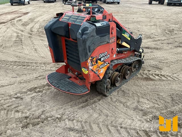 Image of Ditch Witch SK600 equipment image 4