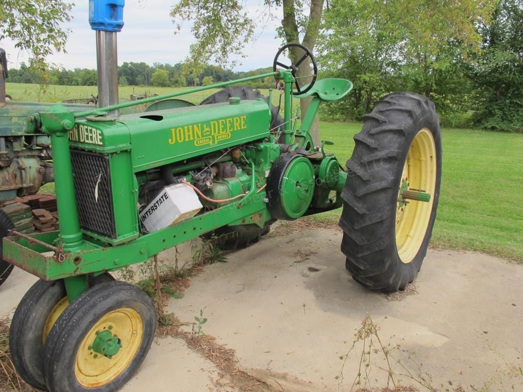 Main image John Deere B