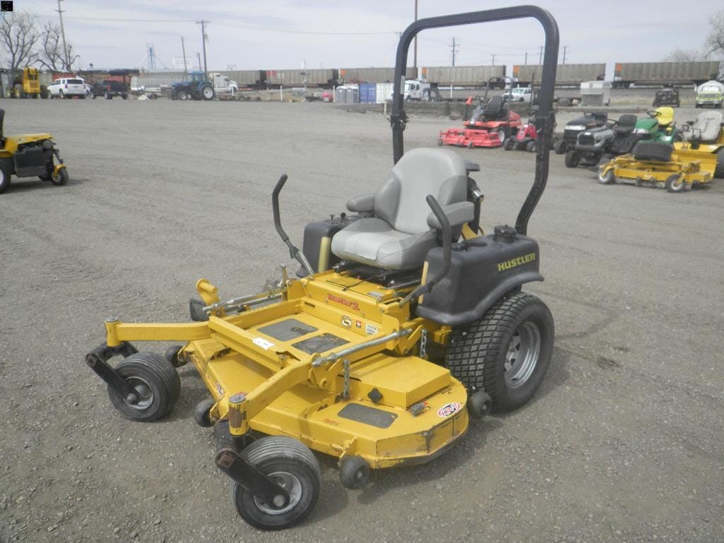 2009 Hustler Z XR7 Equipment Image0