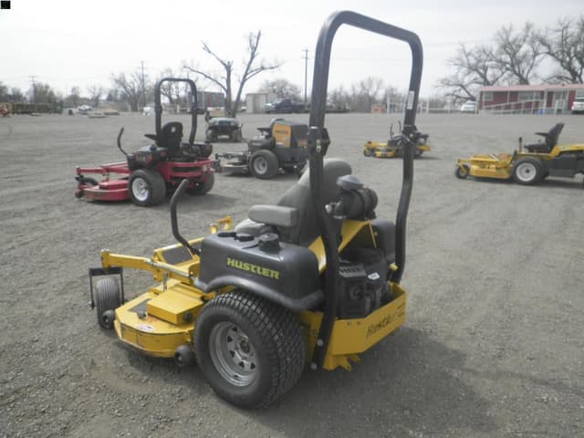 Image of Hustler Z XR7 equipment image 3