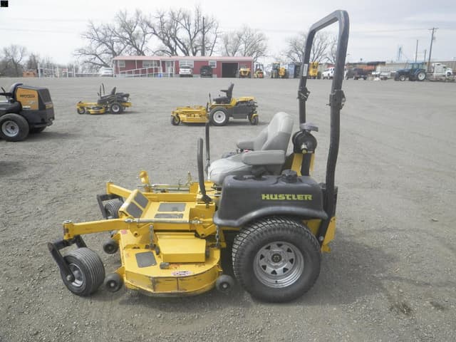 Image of Hustler Z XR7 equipment image 4