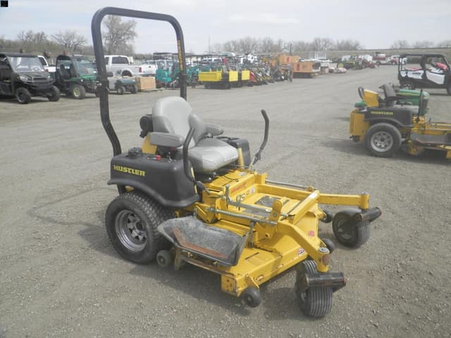Image of Hustler Z XR7 equipment image 1
