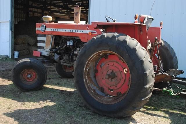 Image of Massey Ferguson 1100 equipment image 2