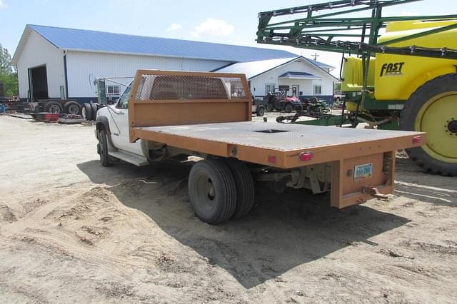 Image of Chevrolet 3500 equipment image 4