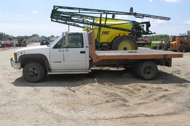 Image of Chevrolet 3500 equipment image 3