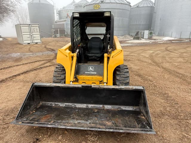 Image of John Deere 317 equipment image 2