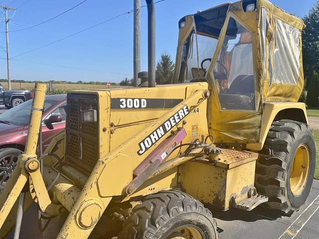 Image of John Deere 300D equipment image 1