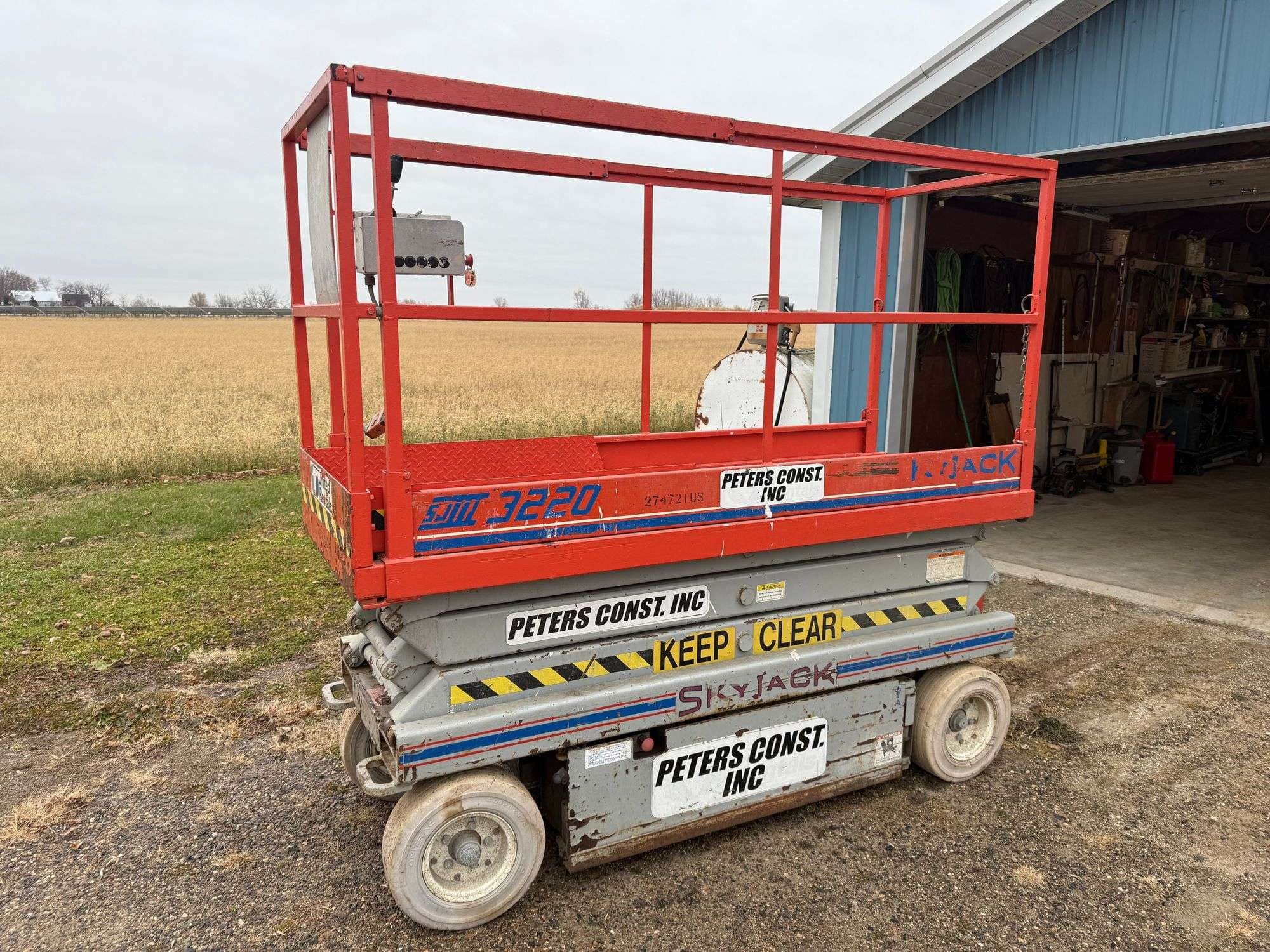 Sky Jack SJIII 3220 Equipment Image0