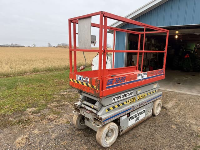 Image of Sky Jack SJIII 3220 equipment image 1