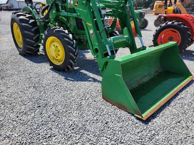 Image of John Deere 5065E equipment image 2