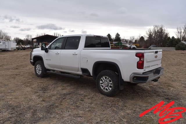 Image of Chevrolet 3500HD equipment image 3