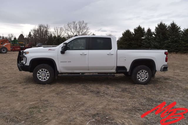 Image of Chevrolet 3500HD equipment image 2