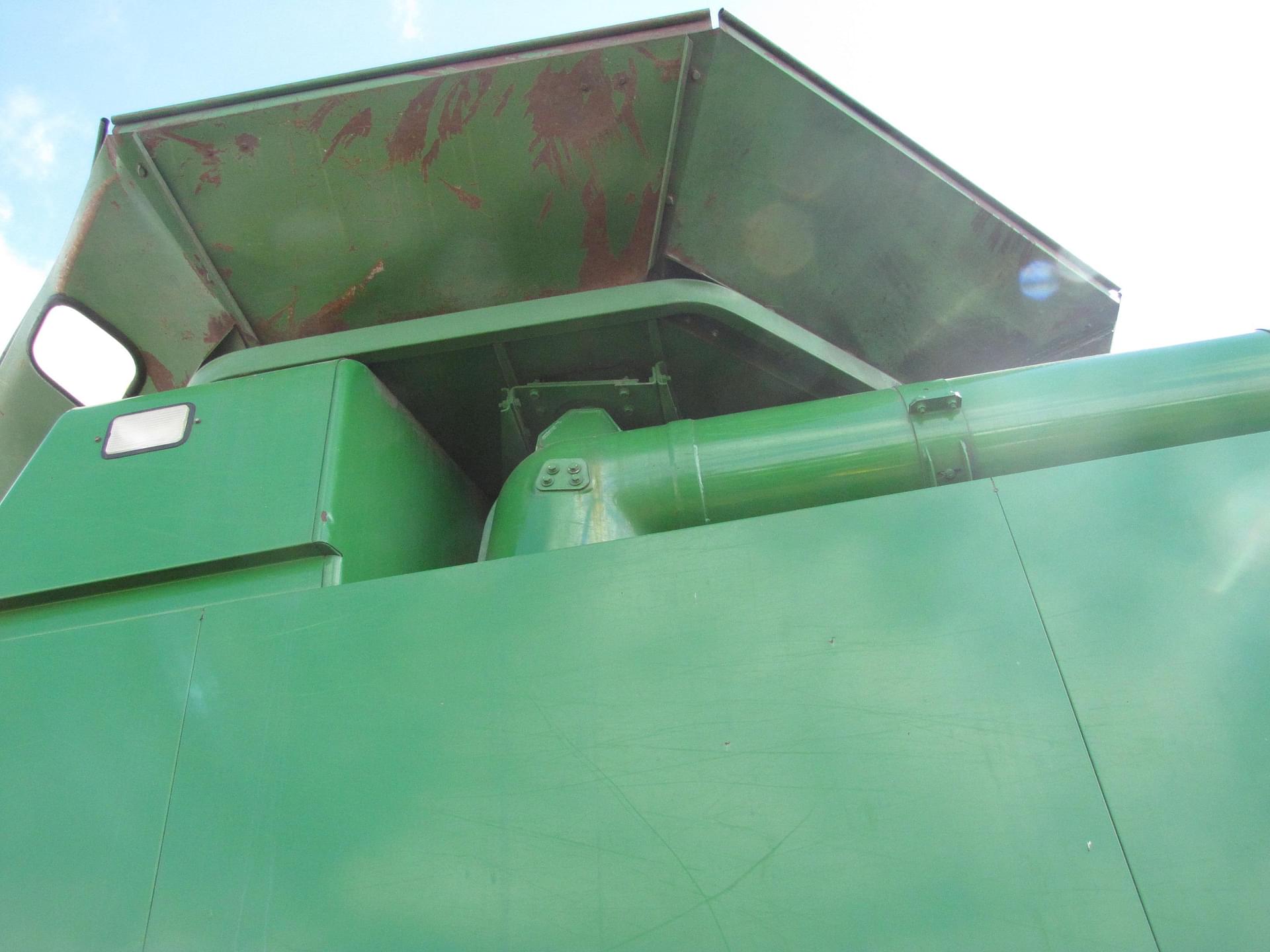 Main image John Deere 9600 43