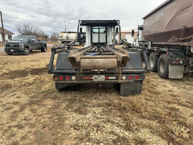 Image of International DF567 equipment image 4