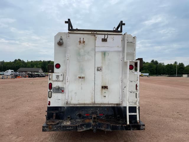 Image of International 4700 equipment image 3