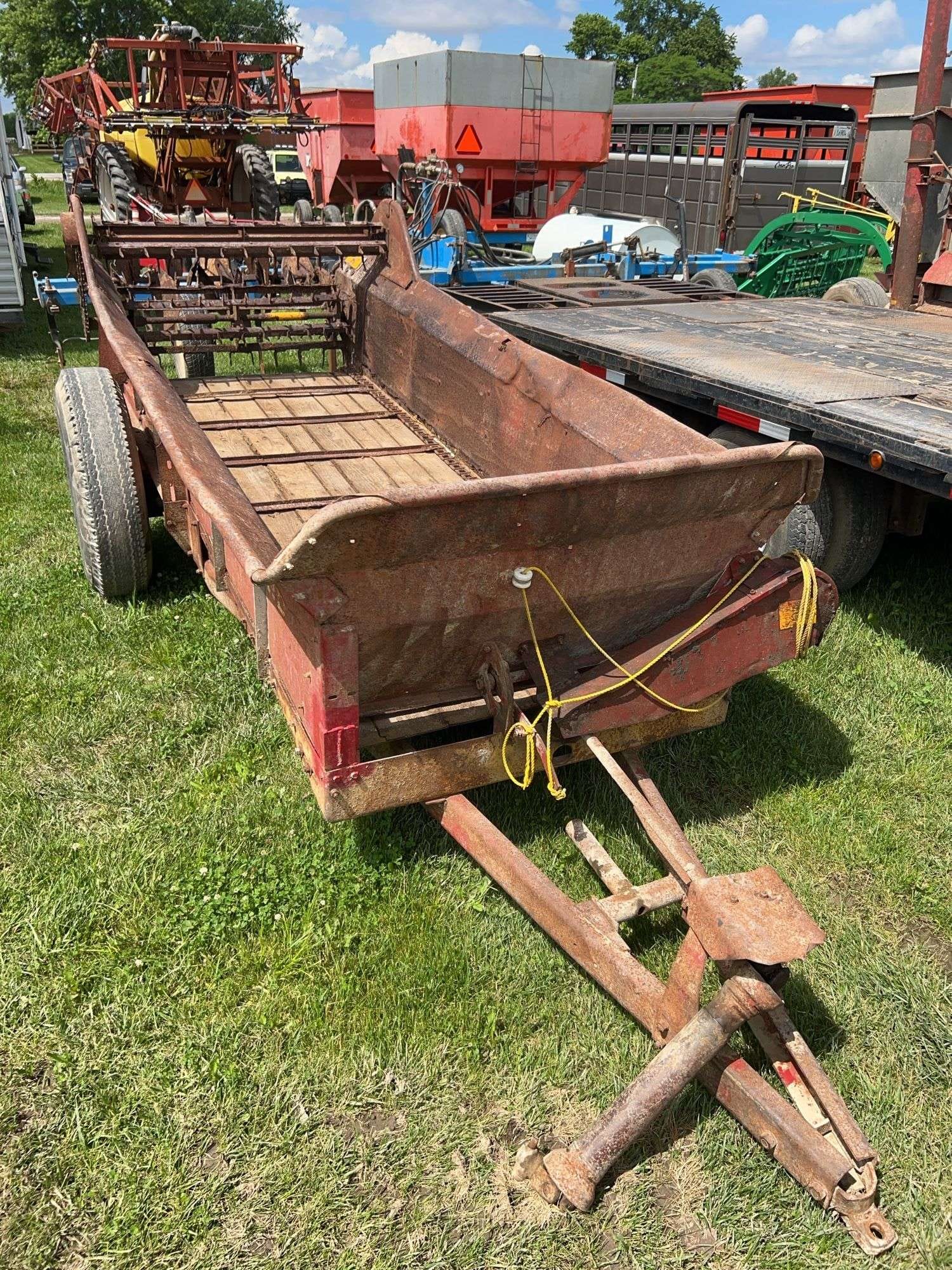 New Holland 331 Equipment Image0